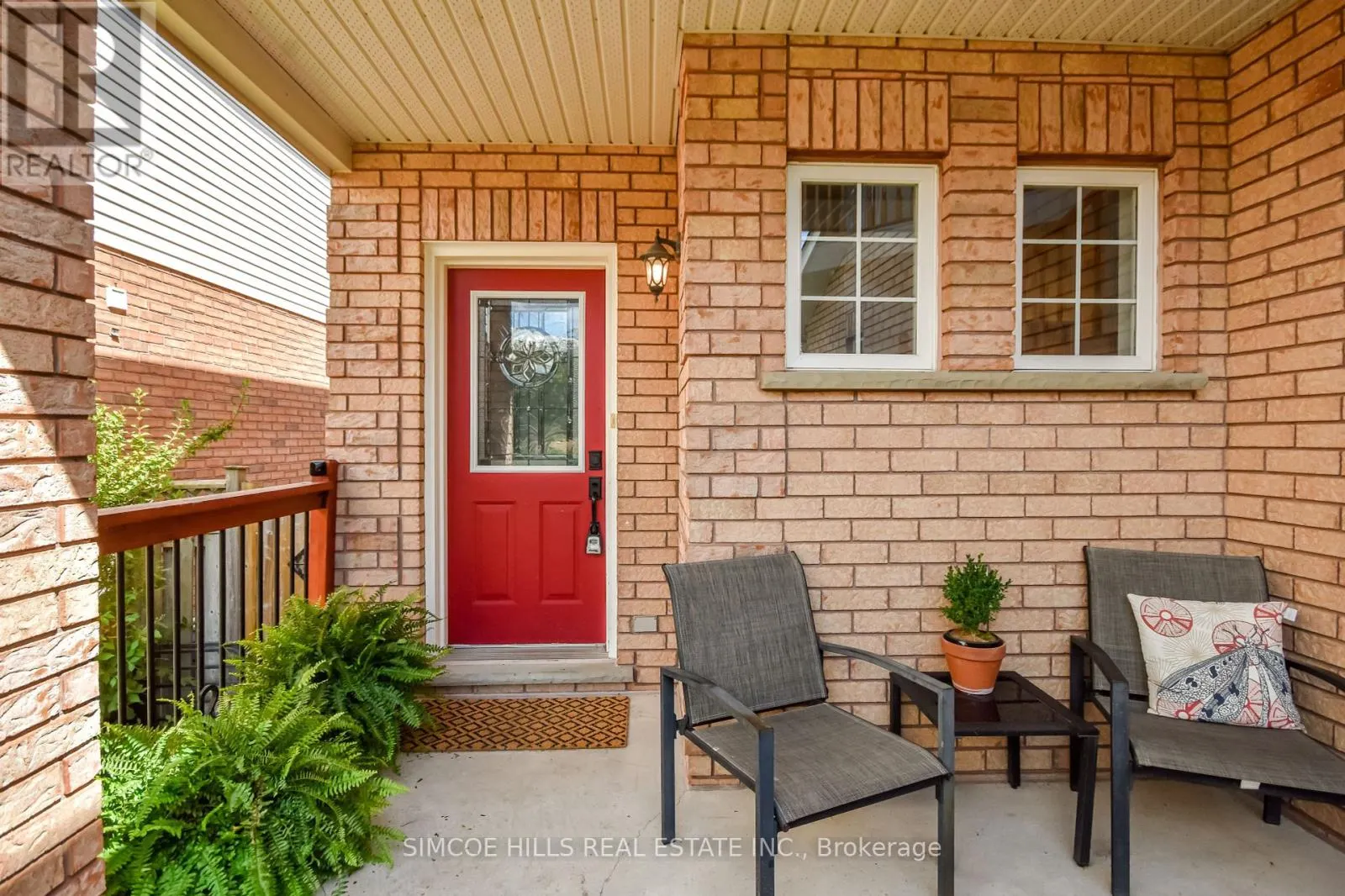 73 VANESSA DRIVE