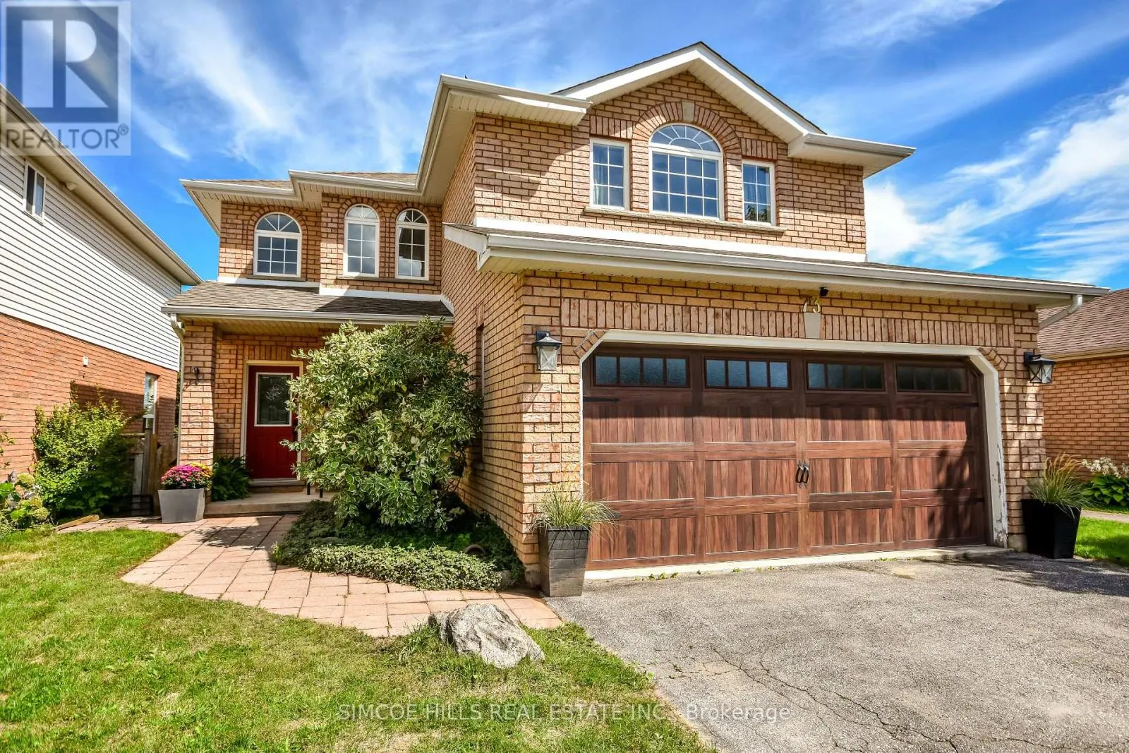 73 VANESSA DRIVE