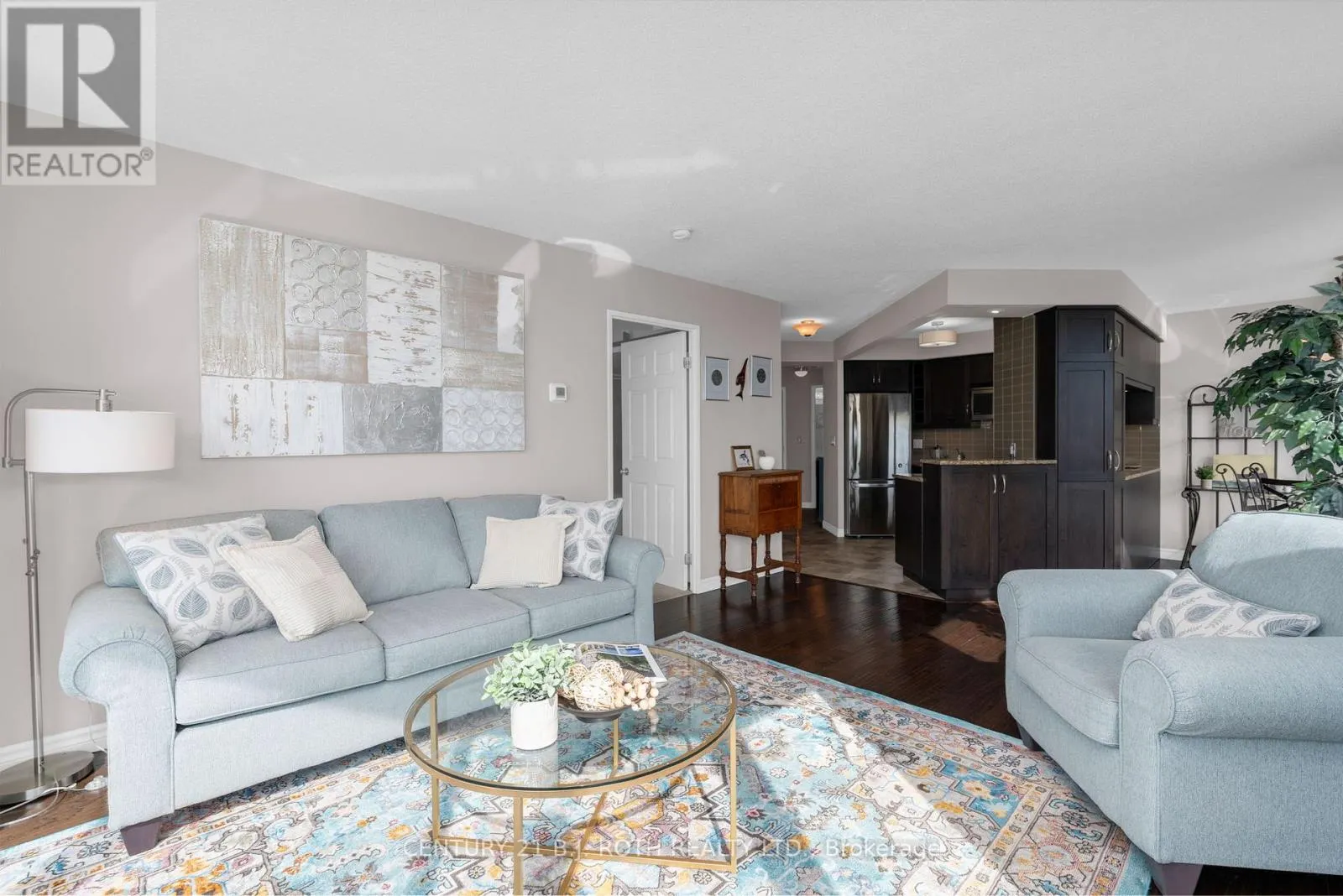 907 - 140 DUNLOP STREET E