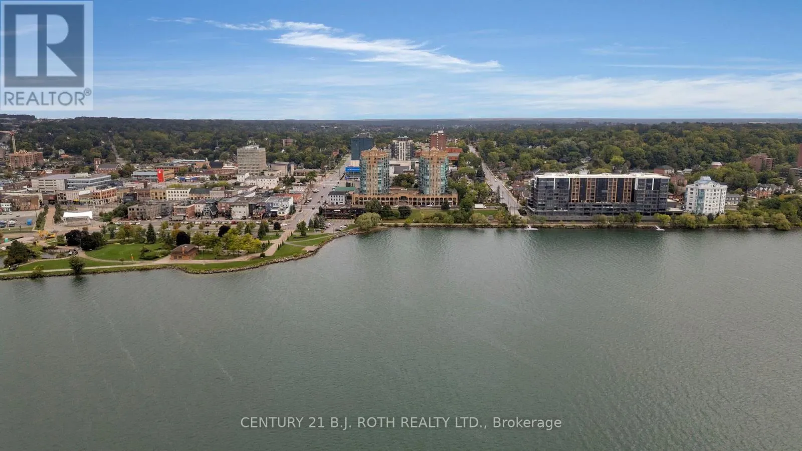 907 - 140 DUNLOP STREET E
