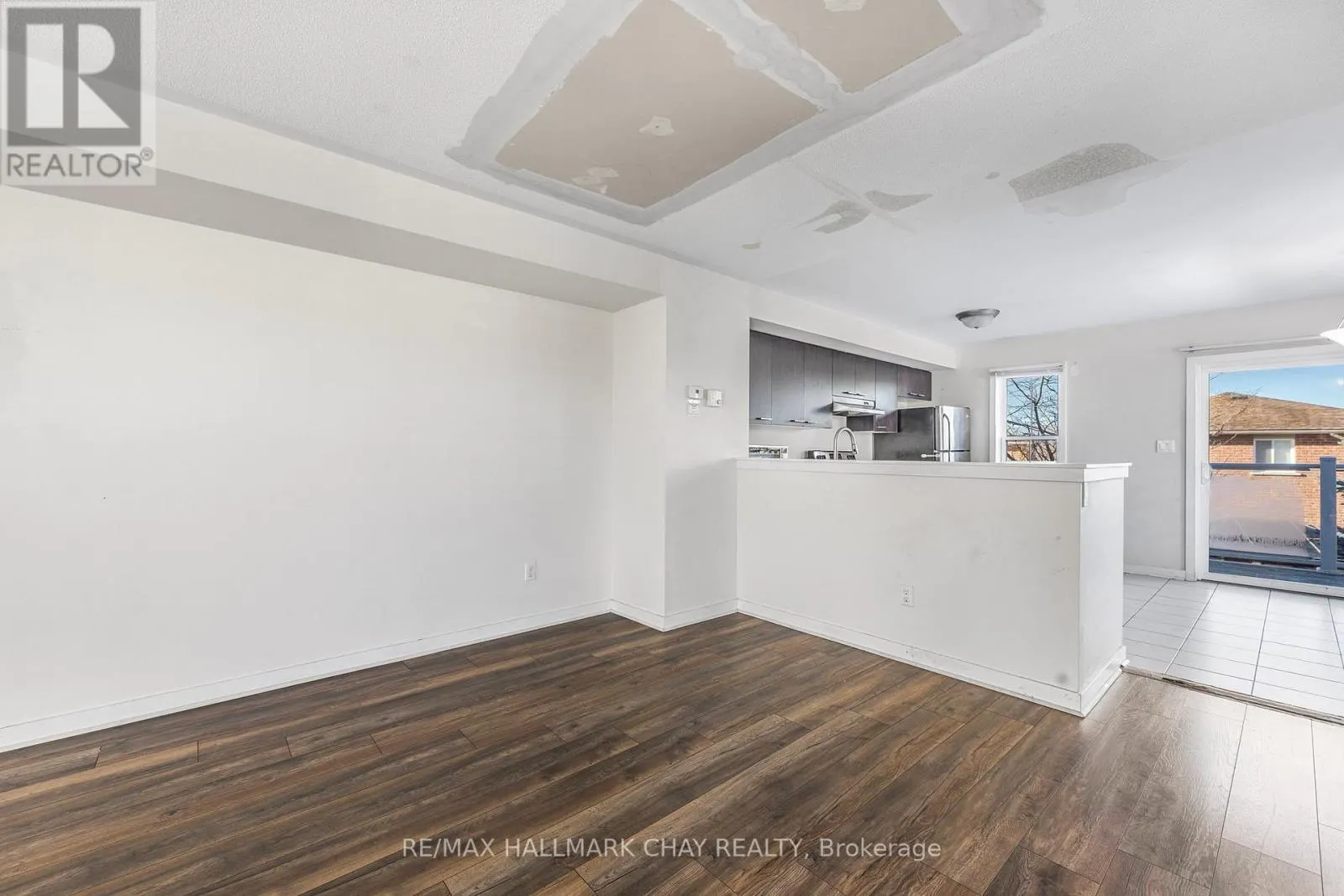 24 - 91 COUGHLIN ROAD