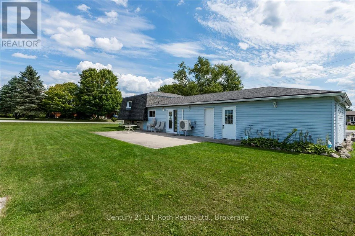 14 MEADOWS LANE
