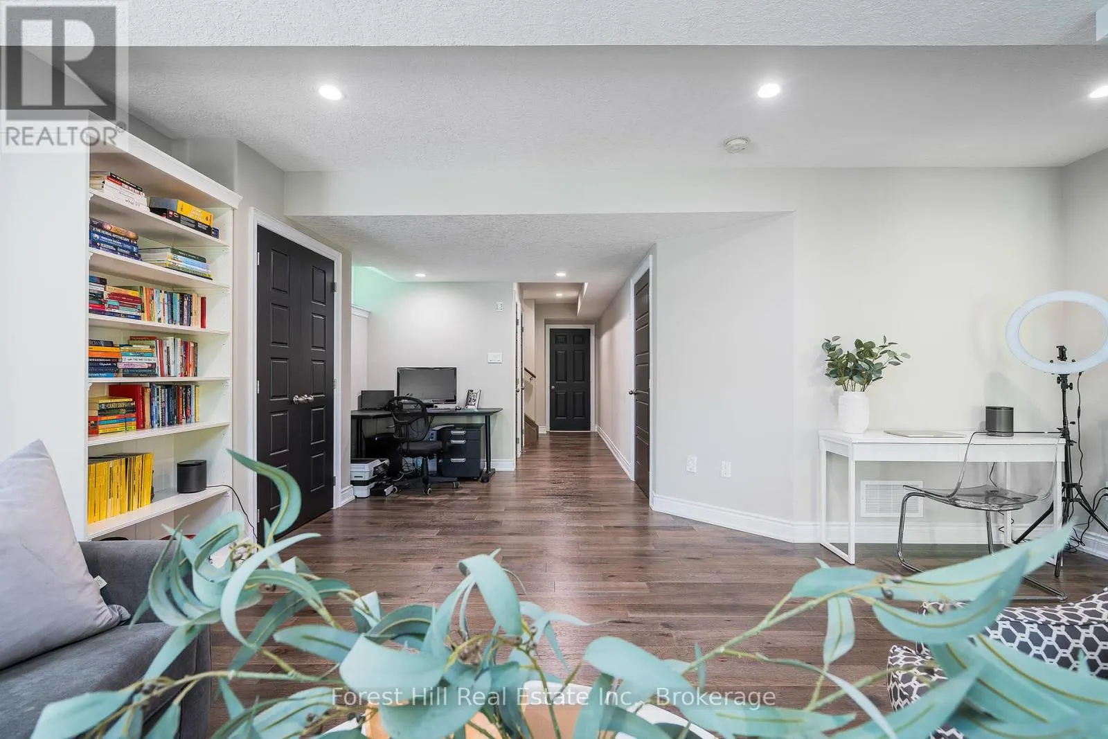 21 MARTA CRESCENT