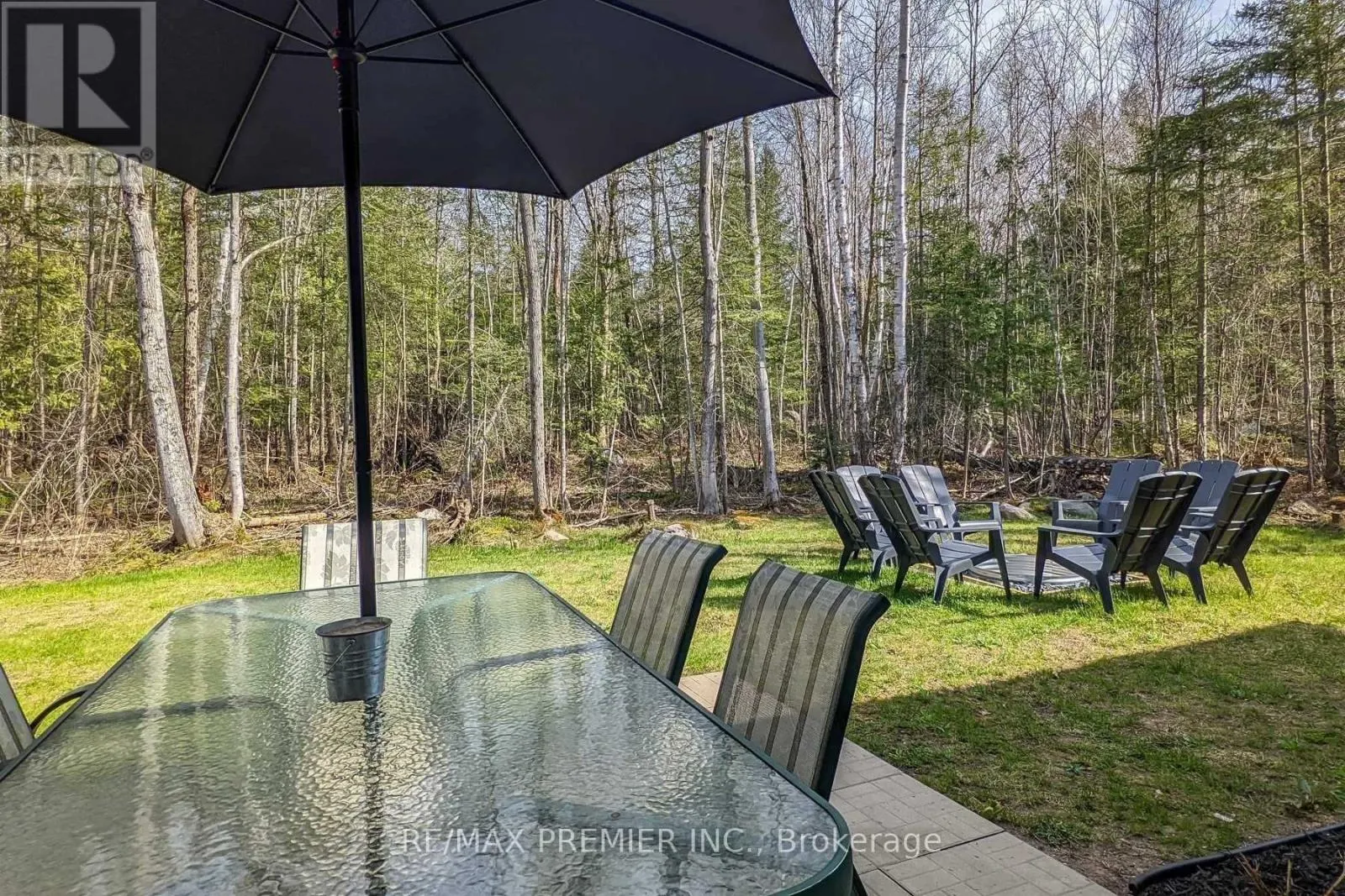 2288 CHAMPLAIN ROAD