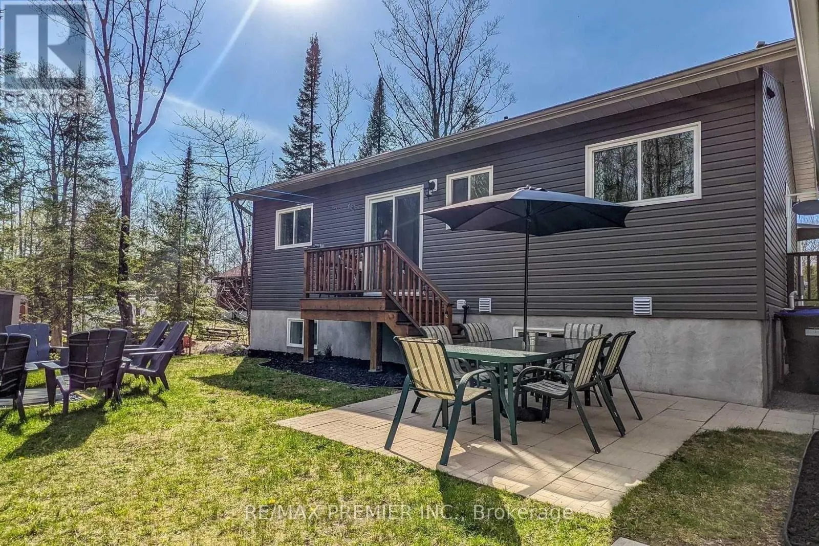 2288 CHAMPLAIN ROAD