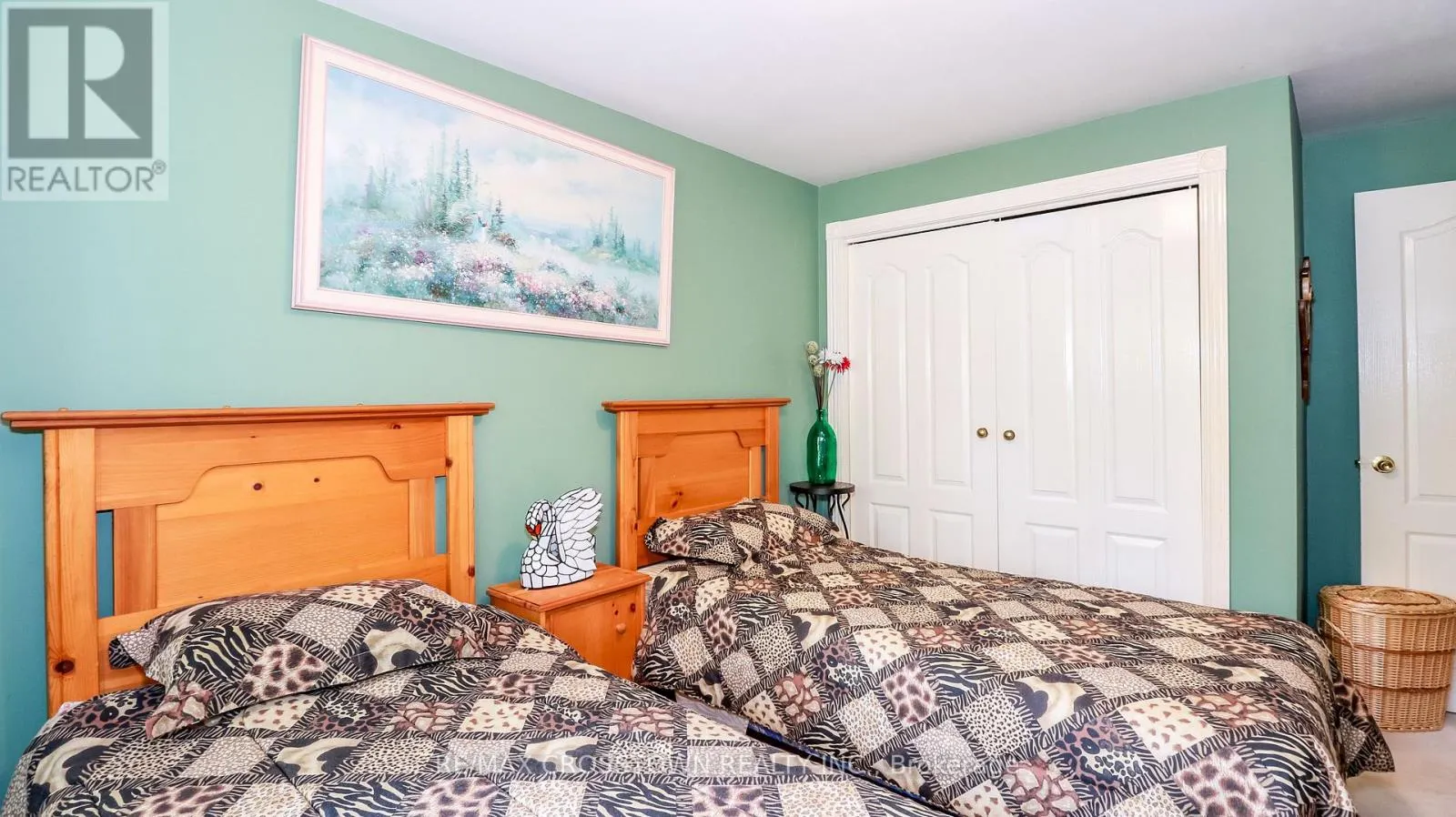155 PARKSIDE DRIVE