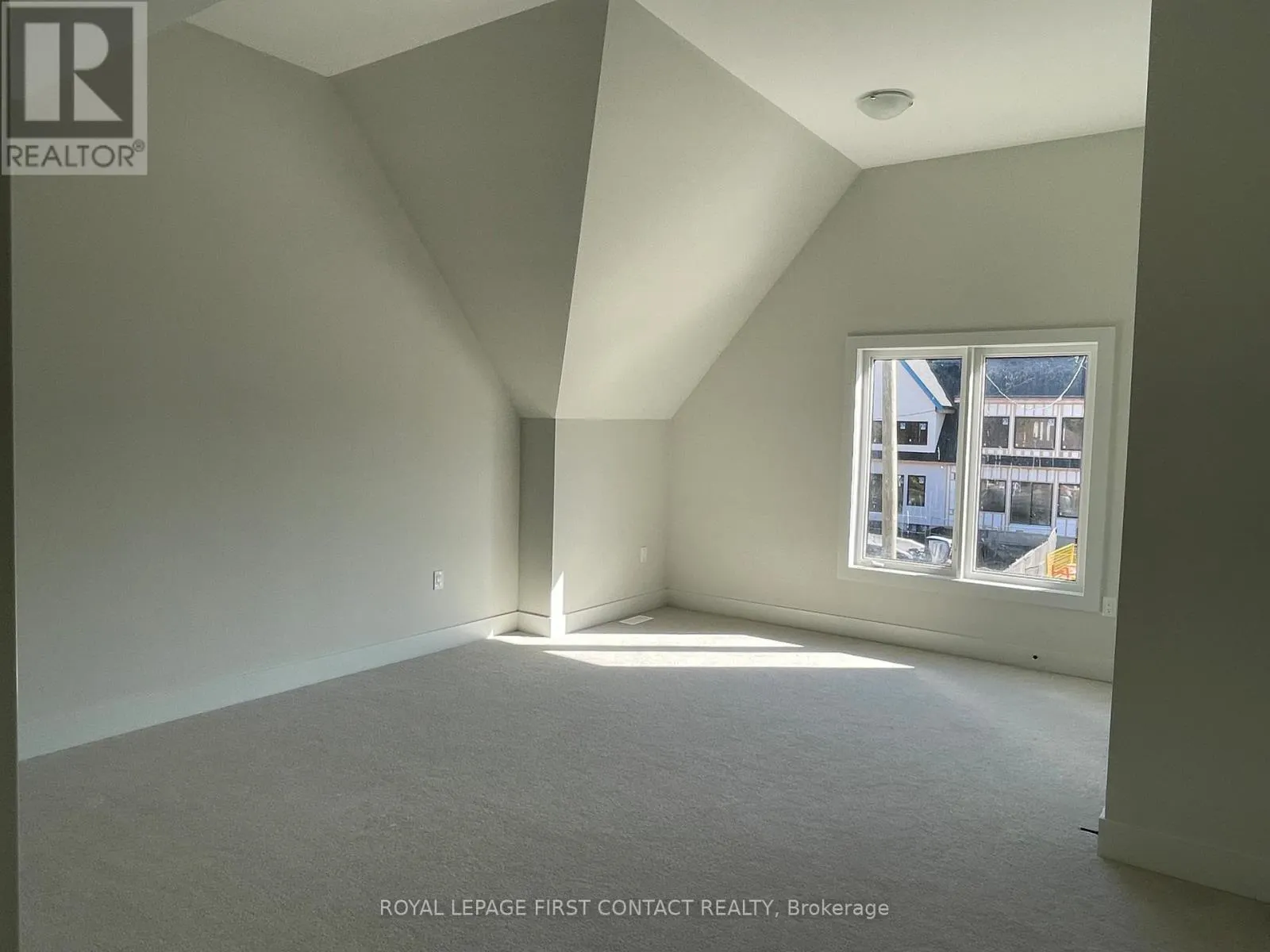 18 RUBY CRESCENT