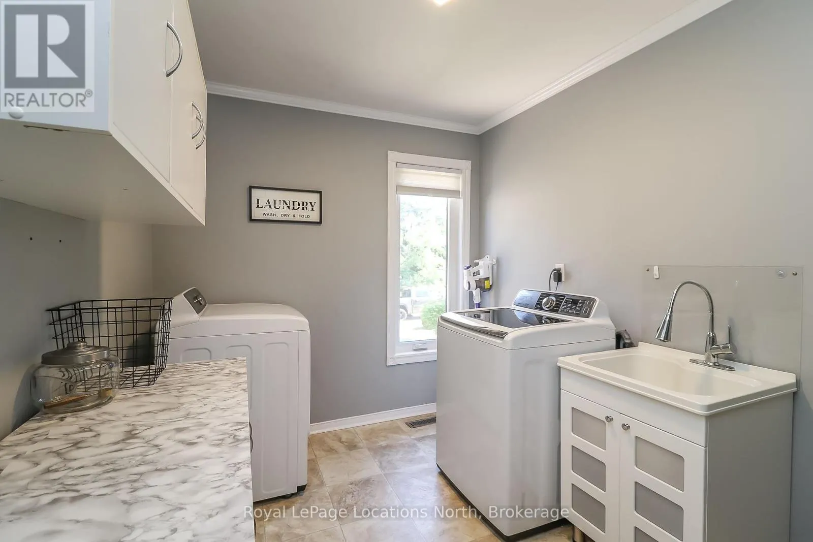 160 FERNBROOK DRIVE