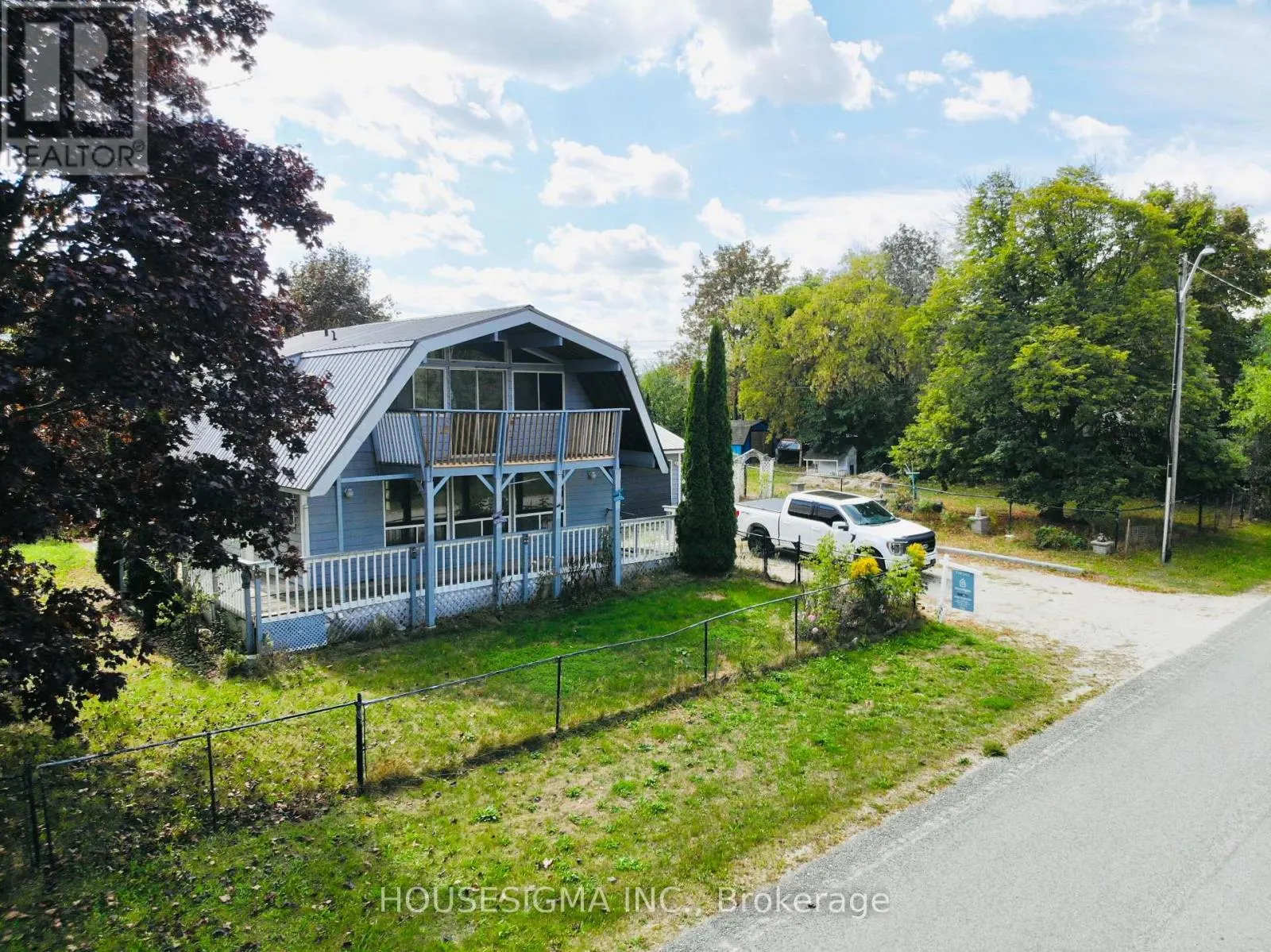 13 BAYVIEW AVENUE