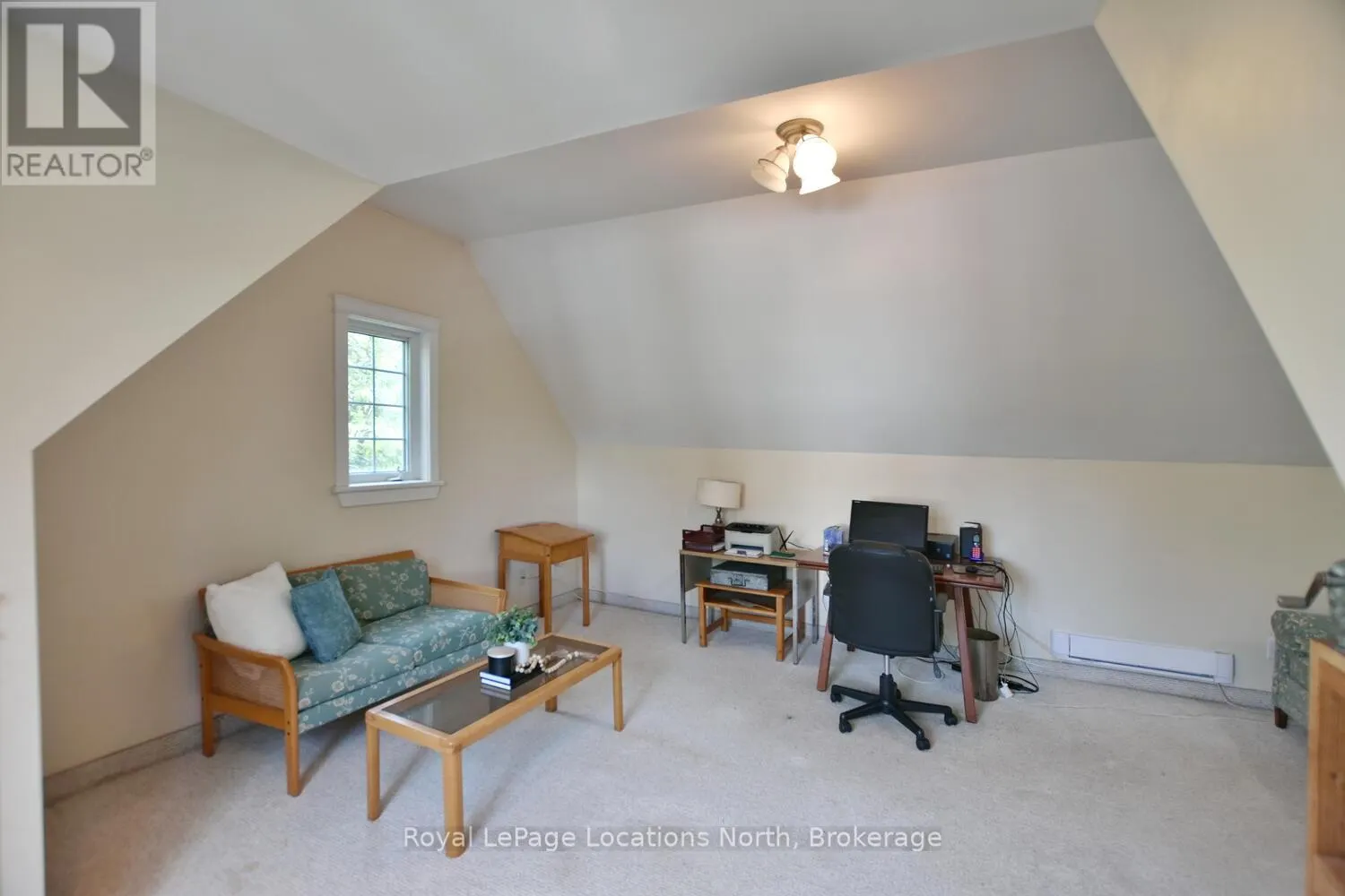20 MOUNT VIEW COURT