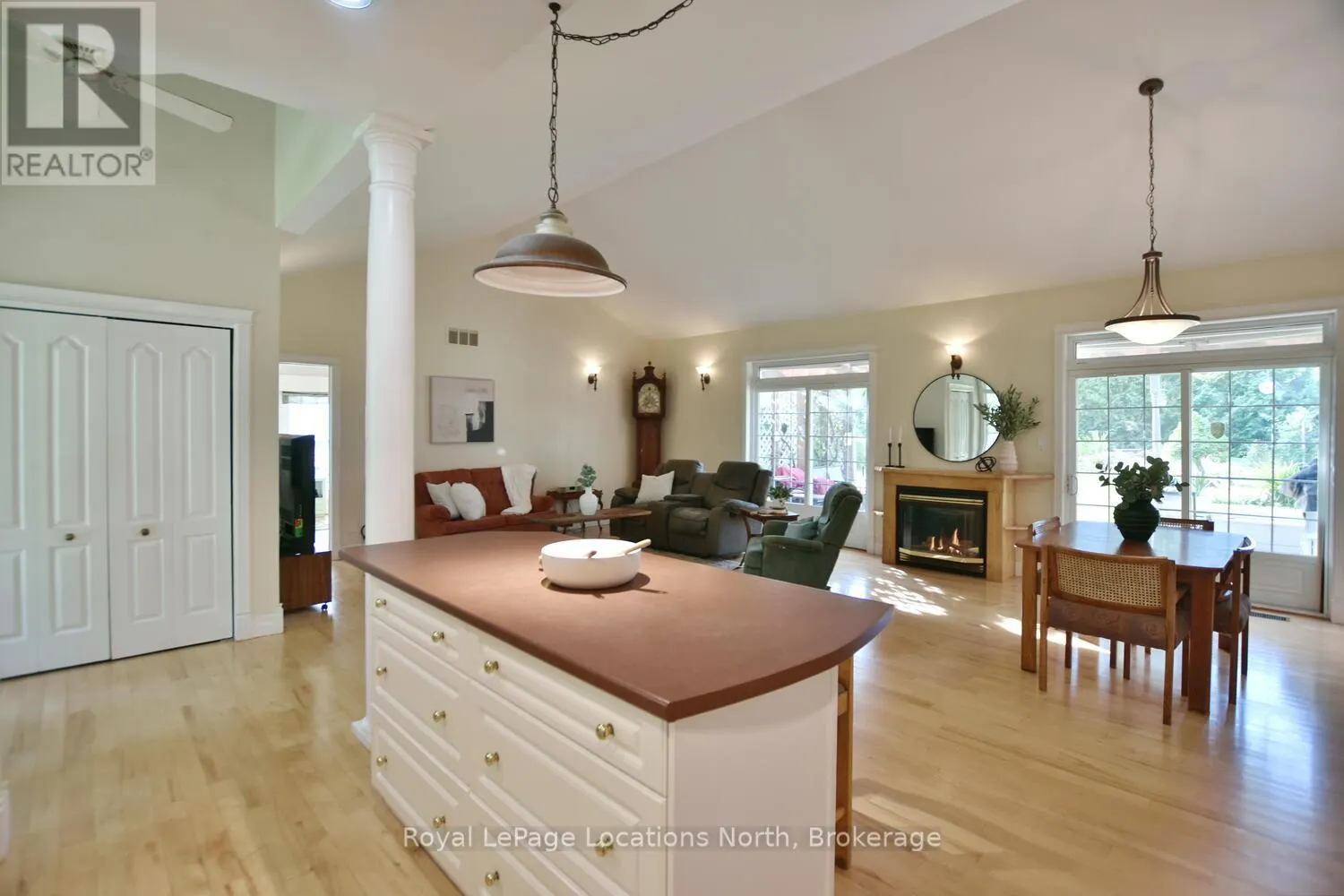 20 MOUNT VIEW COURT