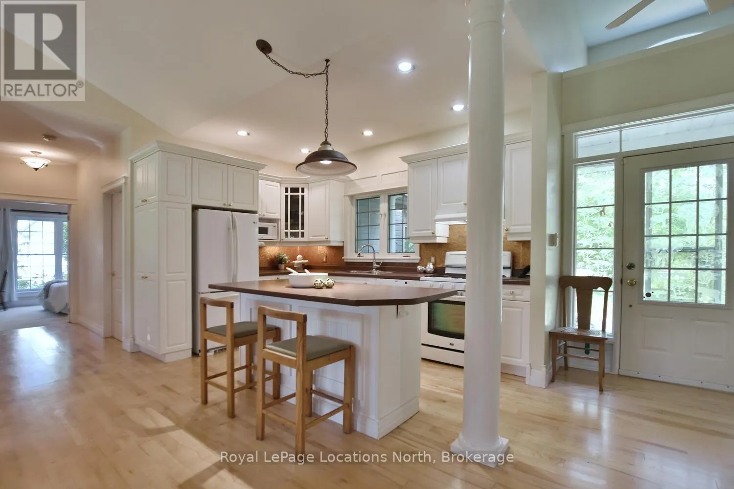 20 MOUNT VIEW COURT