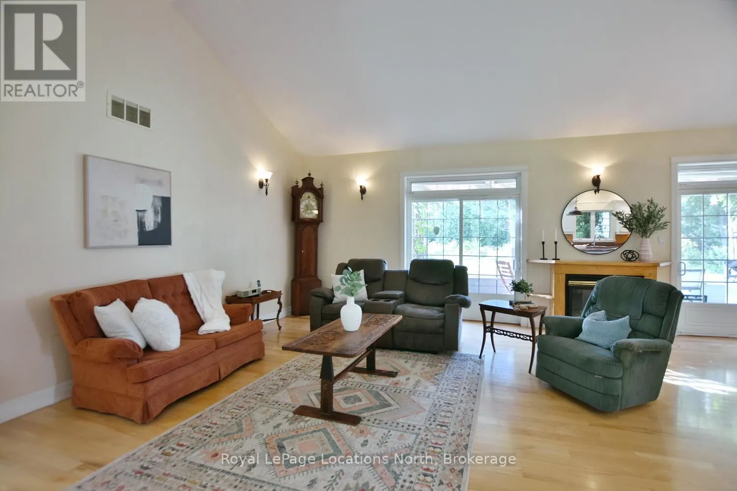 20 MOUNT VIEW COURT