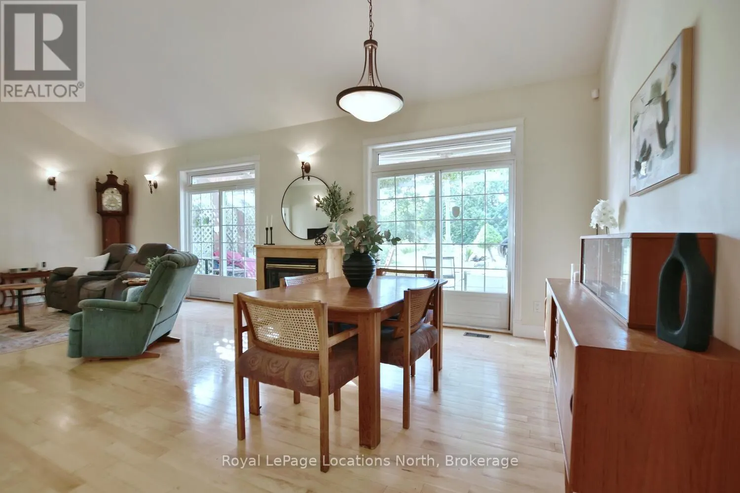 20 MOUNT VIEW COURT
