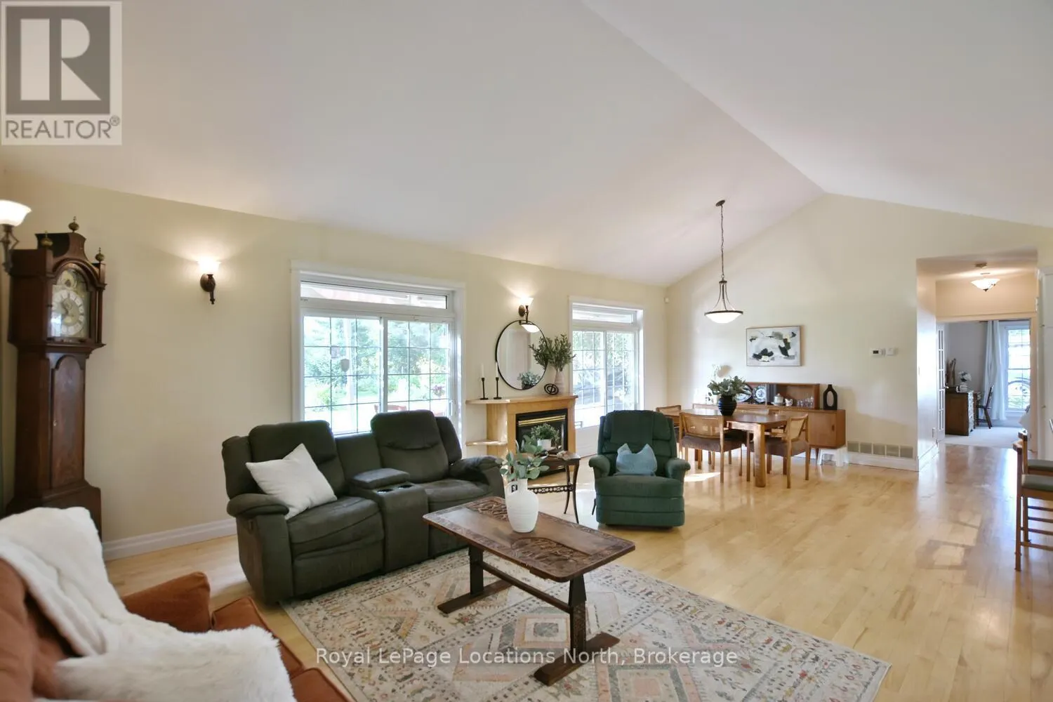 20 MOUNT VIEW COURT