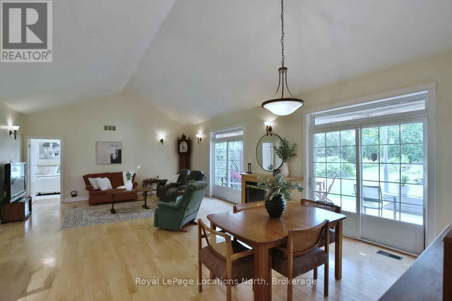 20 MOUNT VIEW COURT