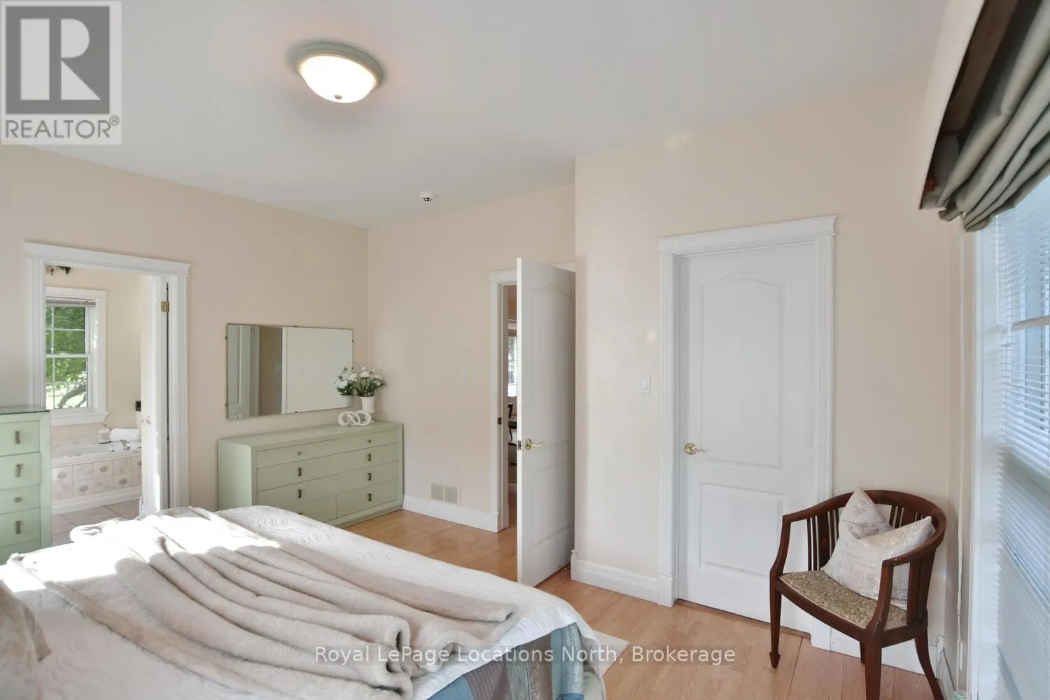 20 MOUNT VIEW COURT