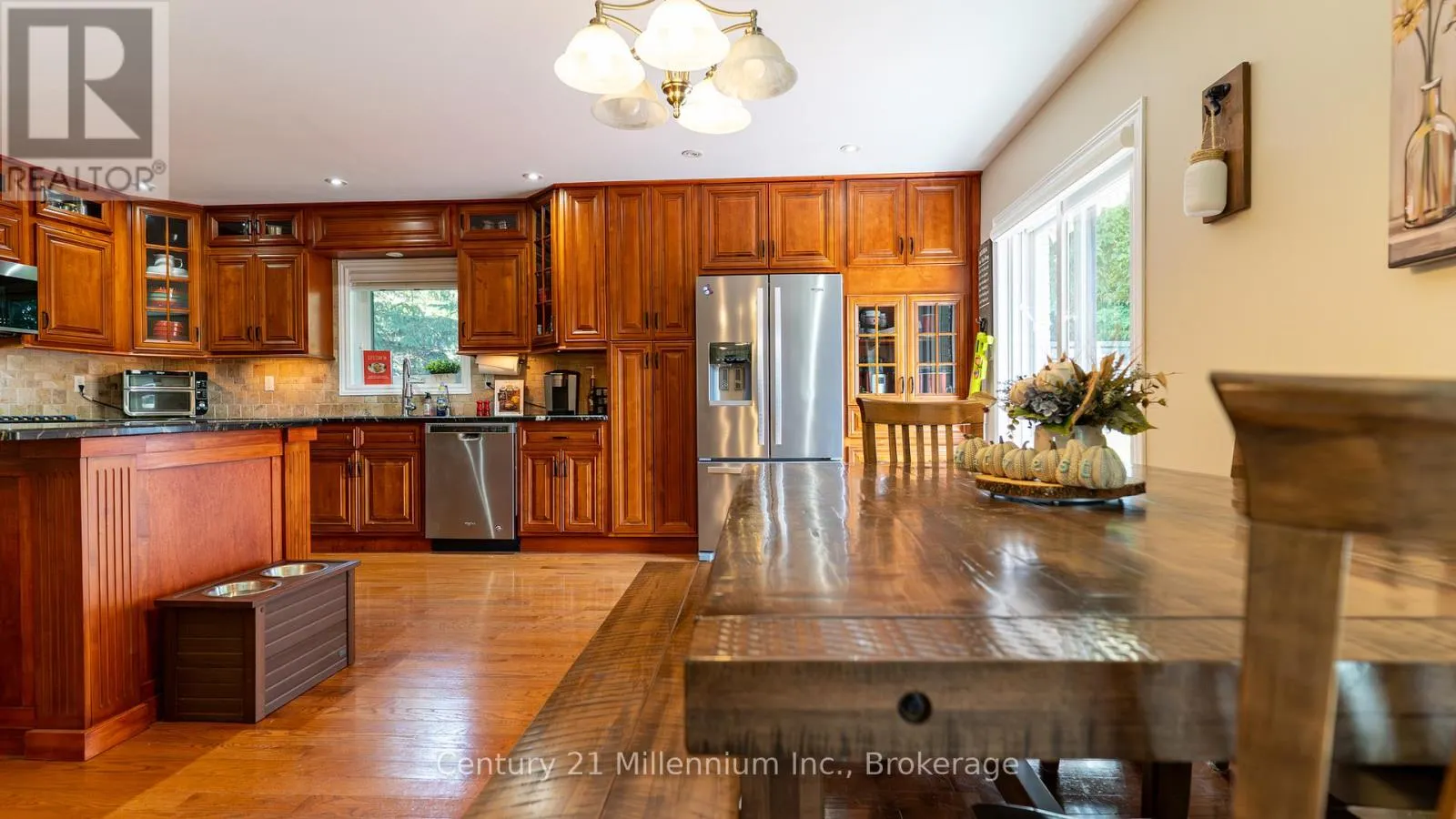 5 SUGAR MAPLE LANE