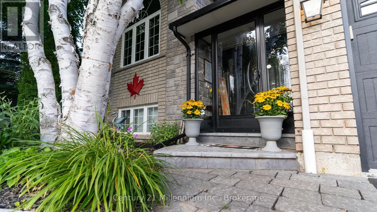 5 SUGAR MAPLE LANE