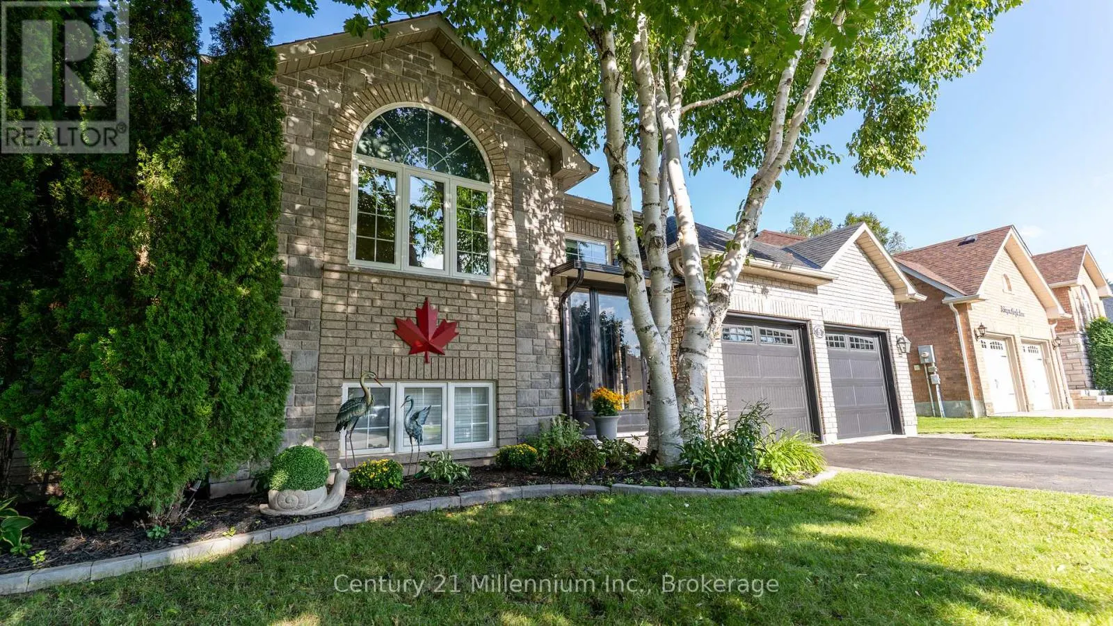 5 SUGAR MAPLE LANE