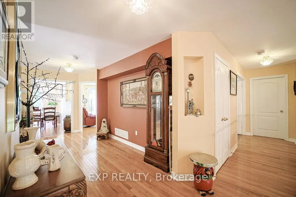 27 GREEN PINE CRESCENT