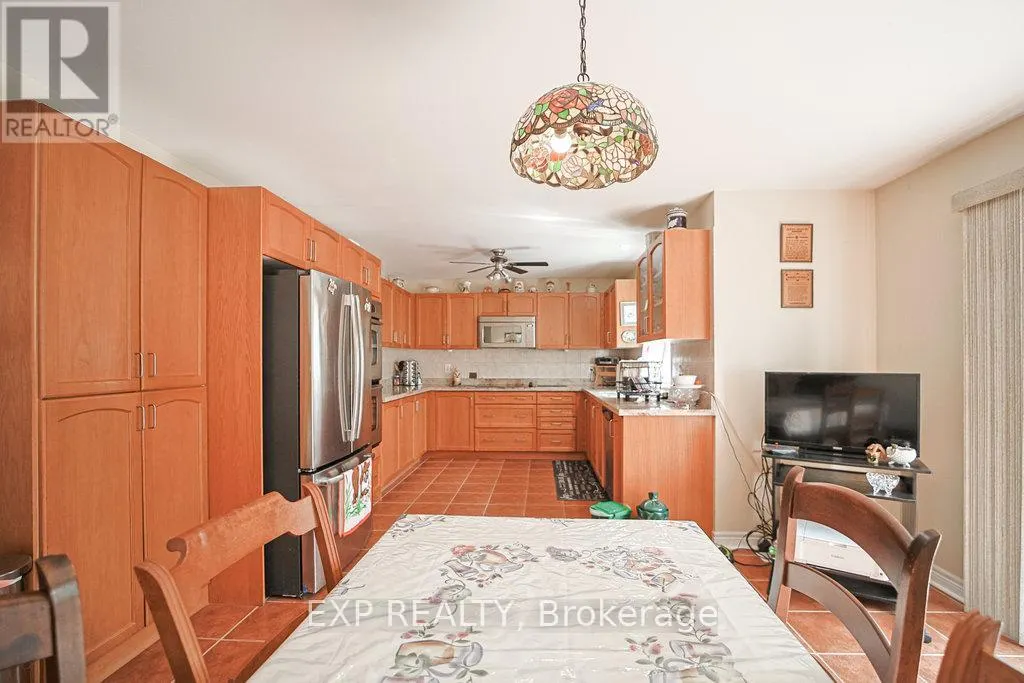 27 GREEN PINE CRESCENT