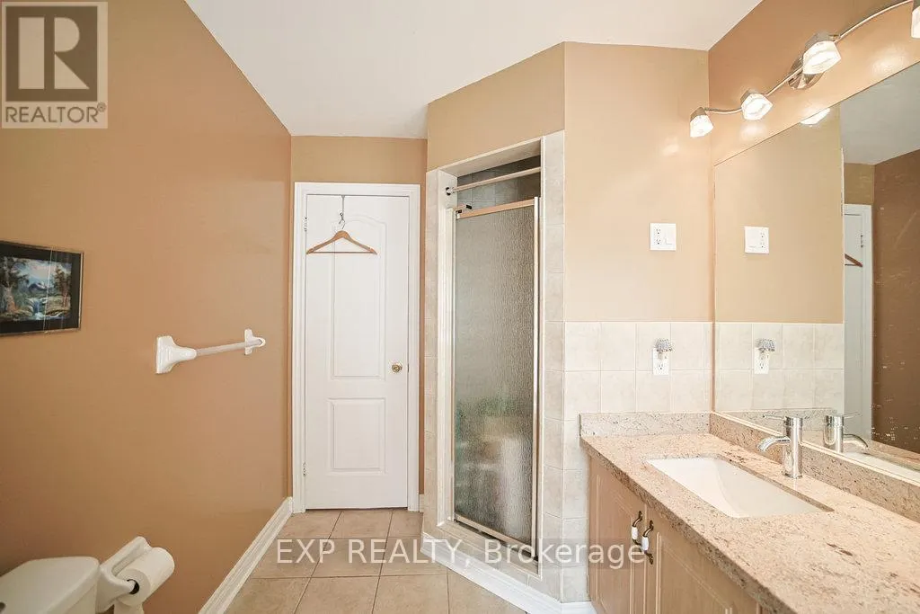 27 GREEN PINE CRESCENT