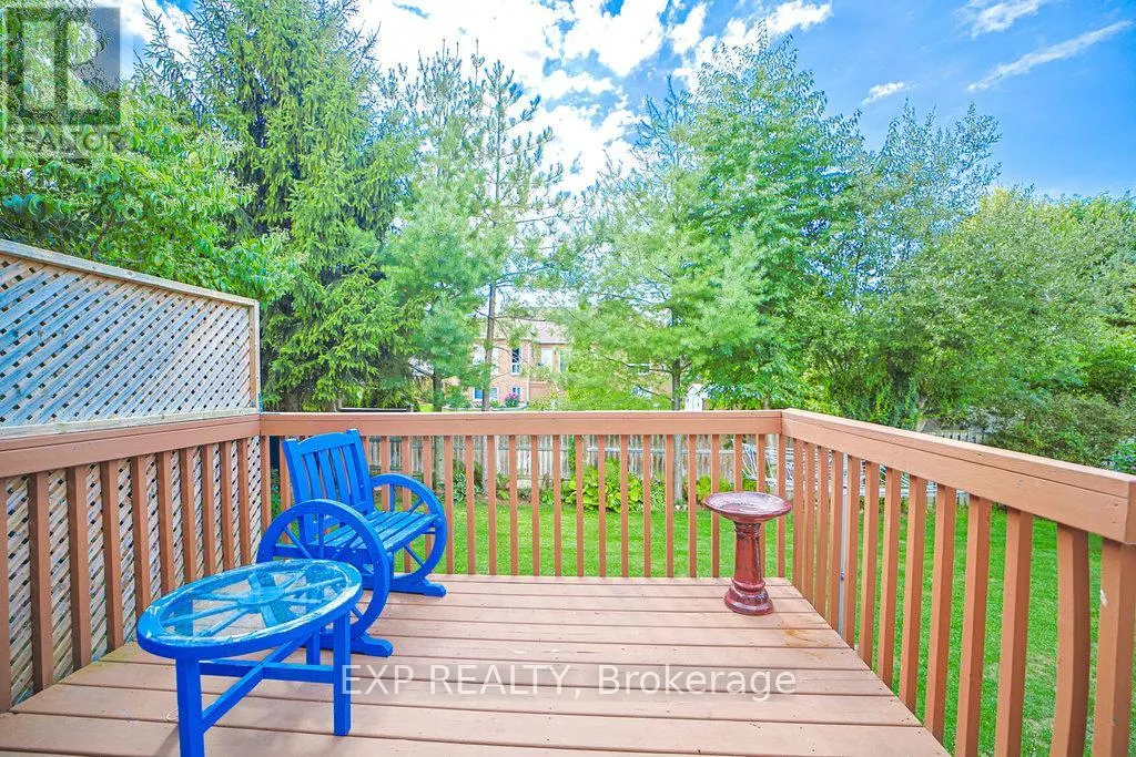 27 GREEN PINE CRESCENT