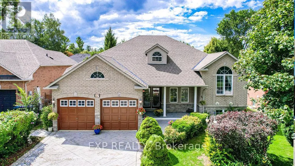 27 GREEN PINE CRESCENT