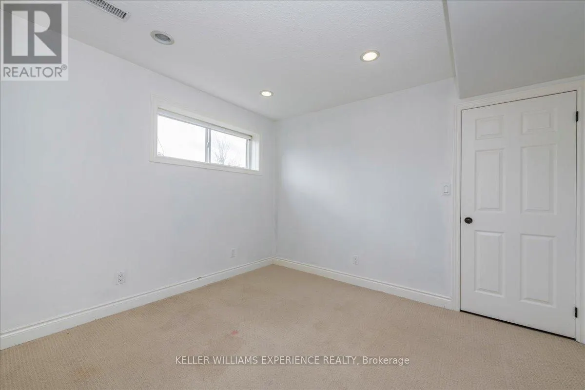 33 PRIMROSE CRESCENT