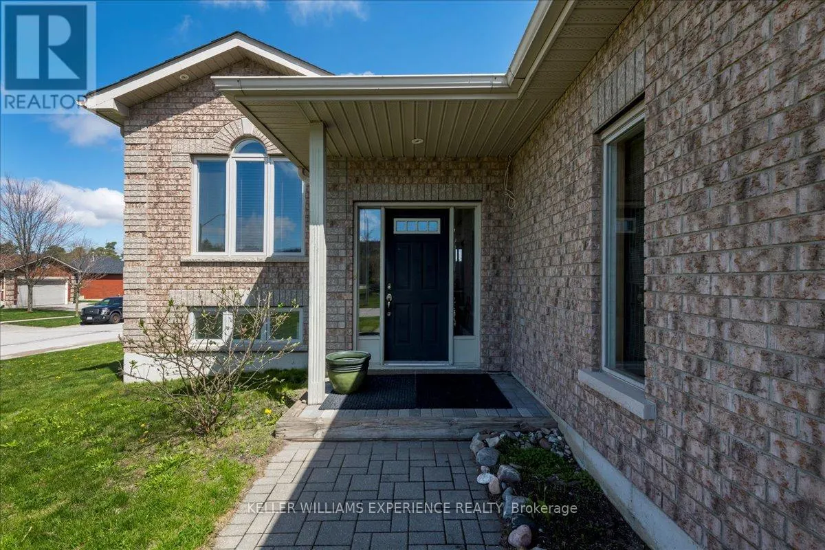 33 PRIMROSE CRESCENT