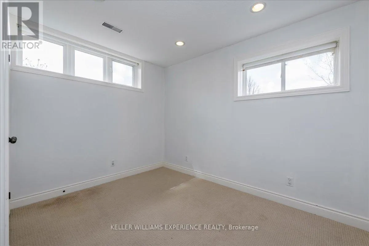 33 PRIMROSE CRESCENT