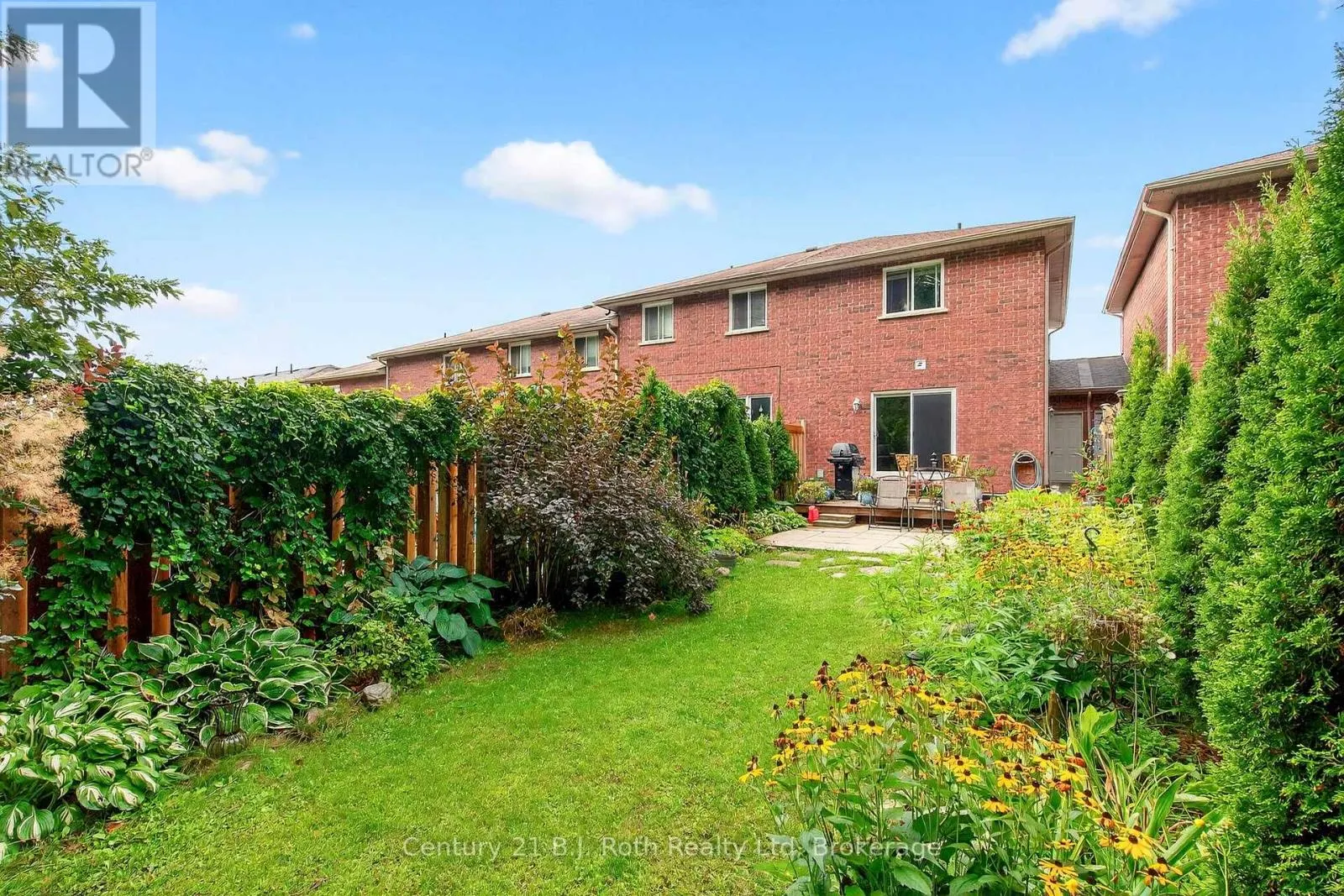 156 SOUTHWINDS CRESCENT