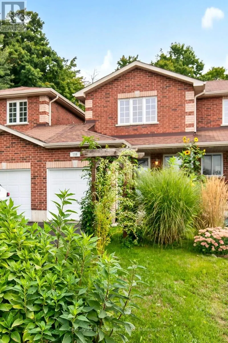 156 SOUTHWINDS CRESCENT