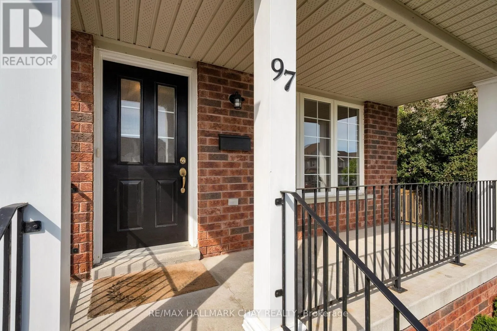 97 BENTLEY CRESCENT