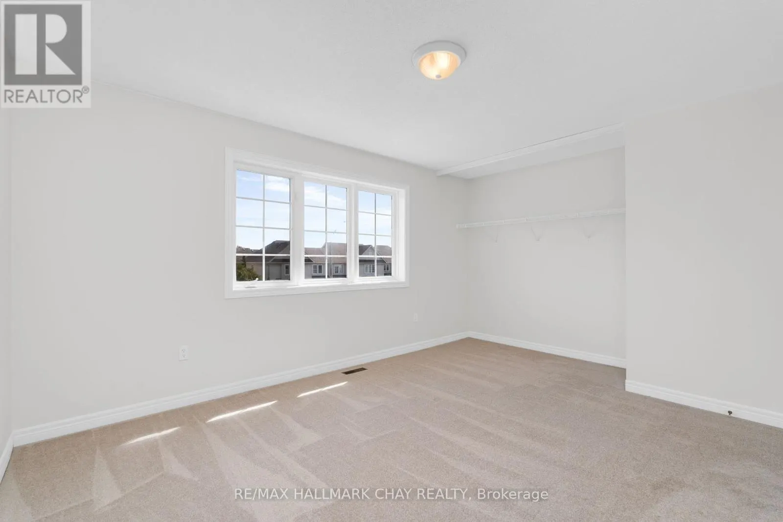 97 BENTLEY CRESCENT
