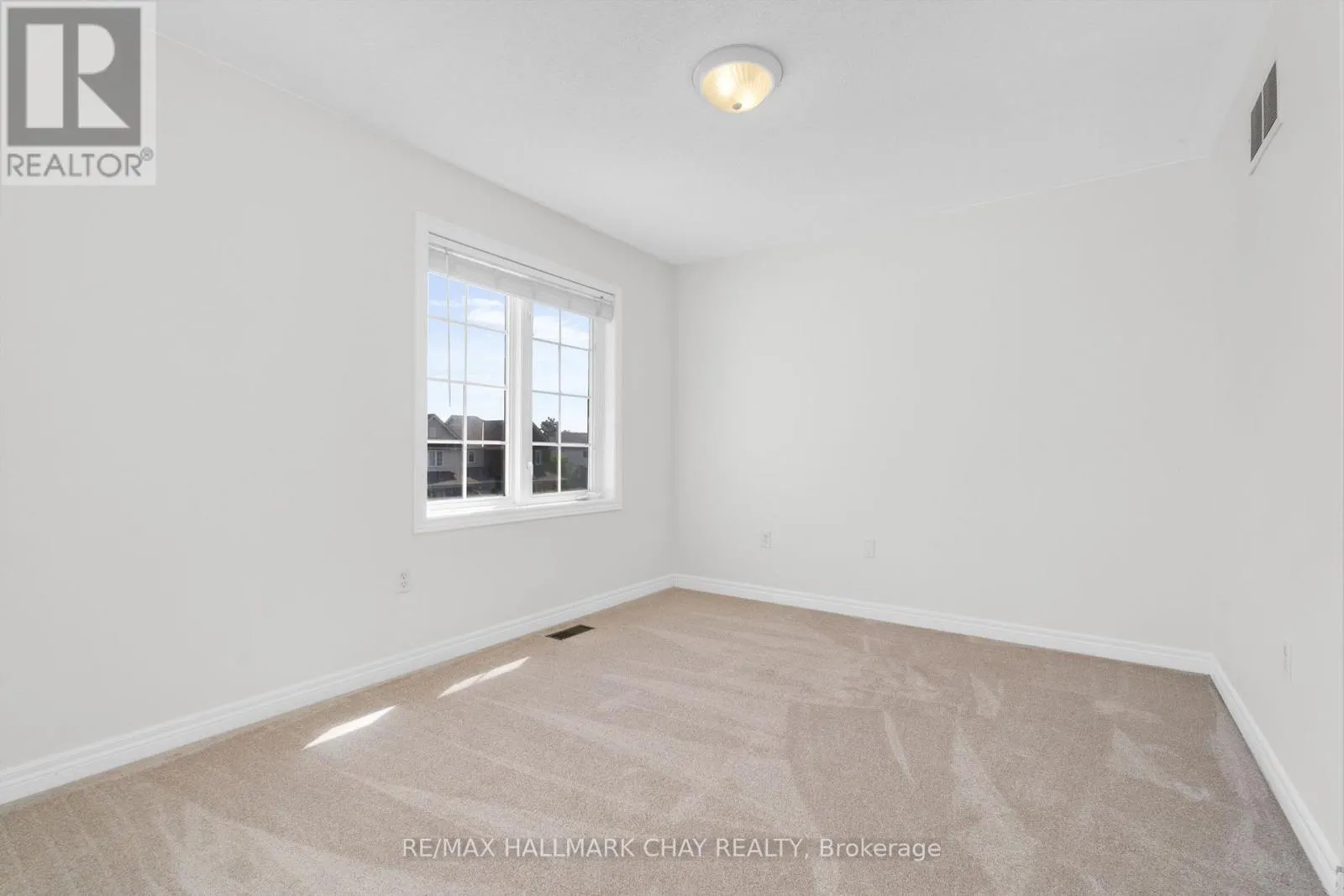 97 BENTLEY CRESCENT