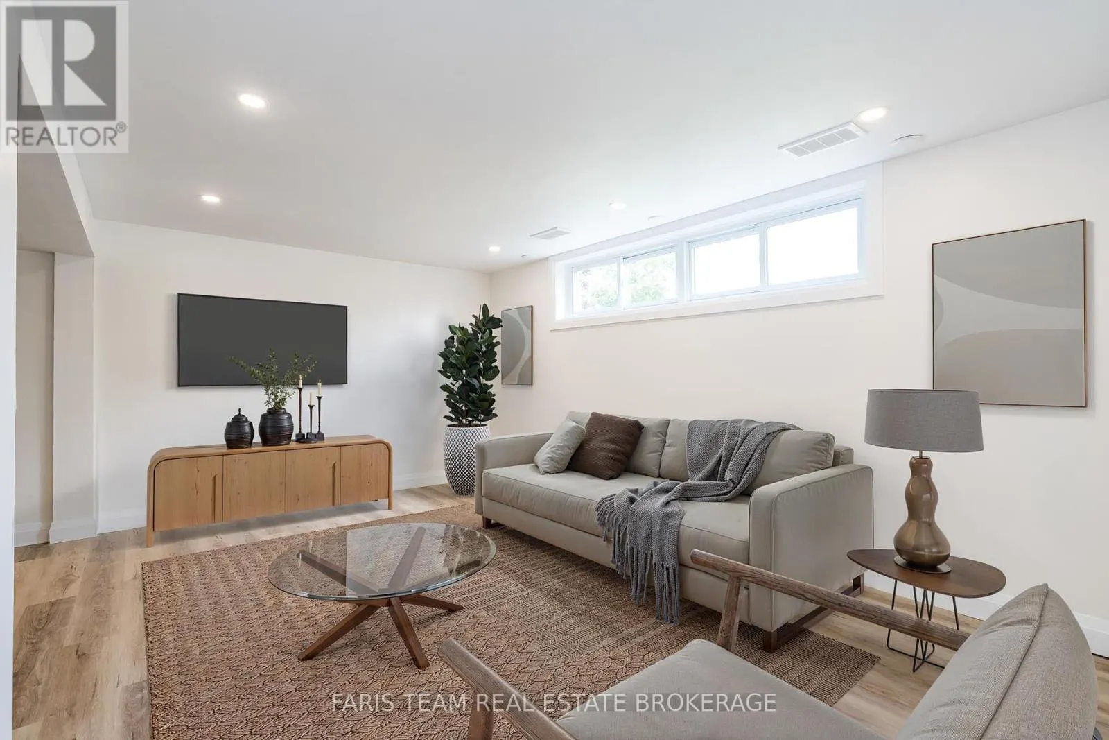 356 LESCAUT ROAD