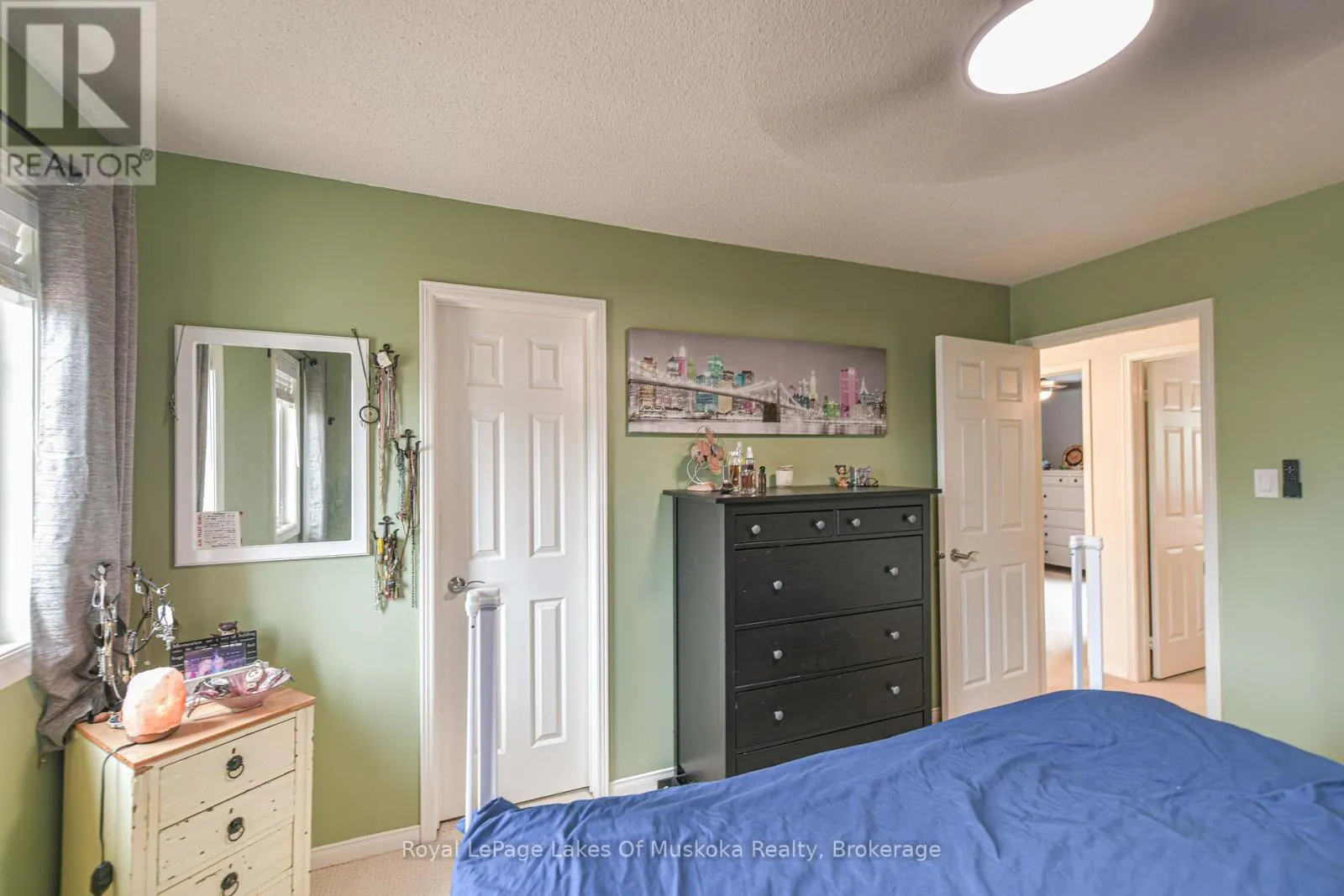 41 PENTON DRIVE