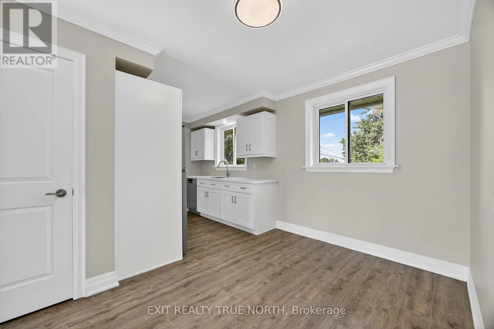 23 JANINE STREET