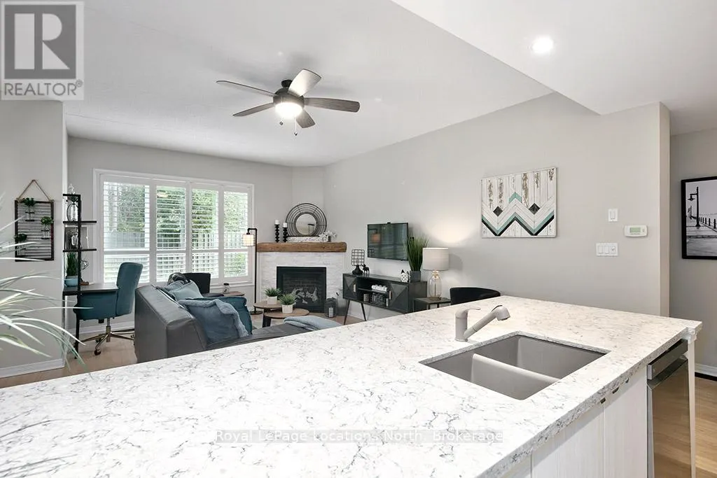 918 CEDAR POINTE COURT