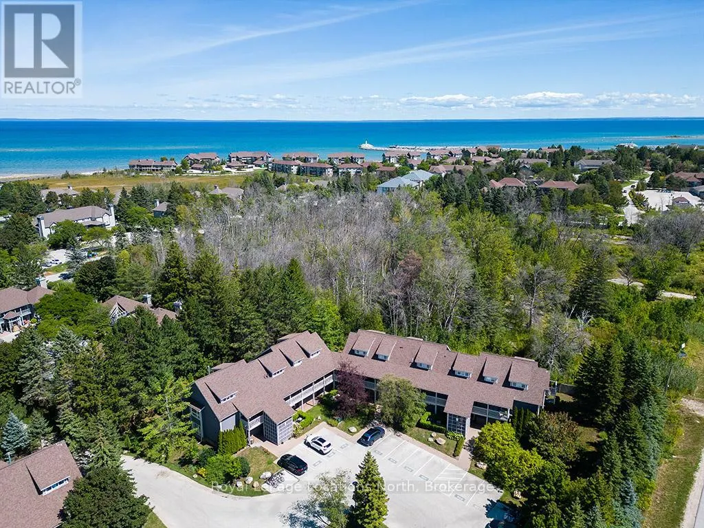 918 CEDAR POINTE COURT