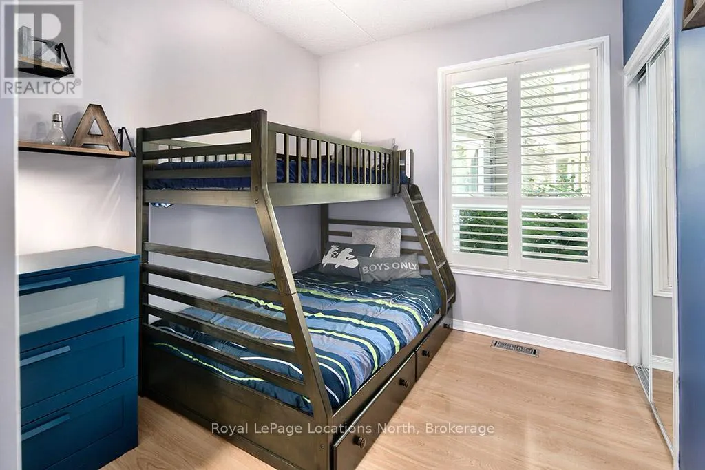 918 CEDAR POINTE COURT