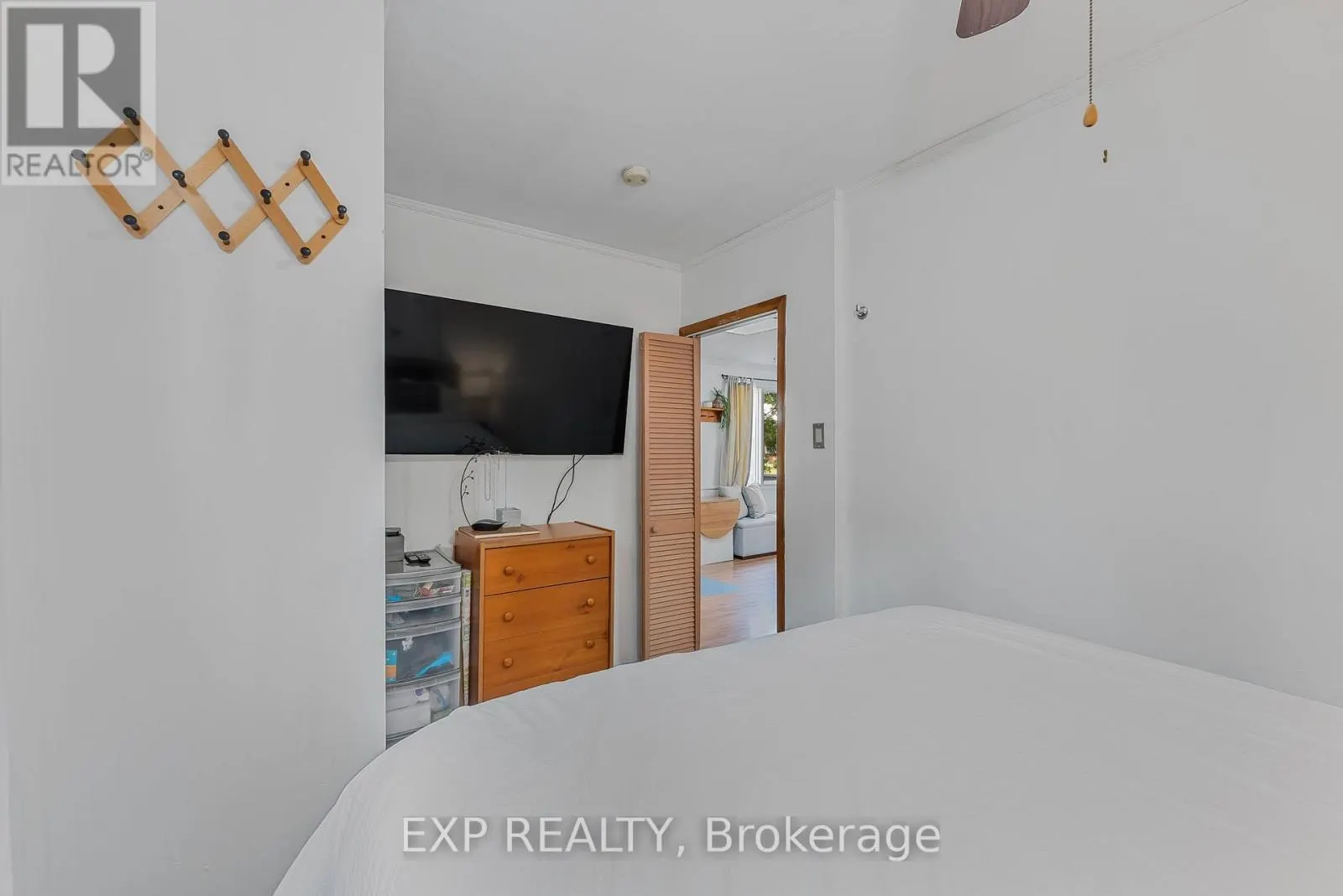 43 68TH STREET N