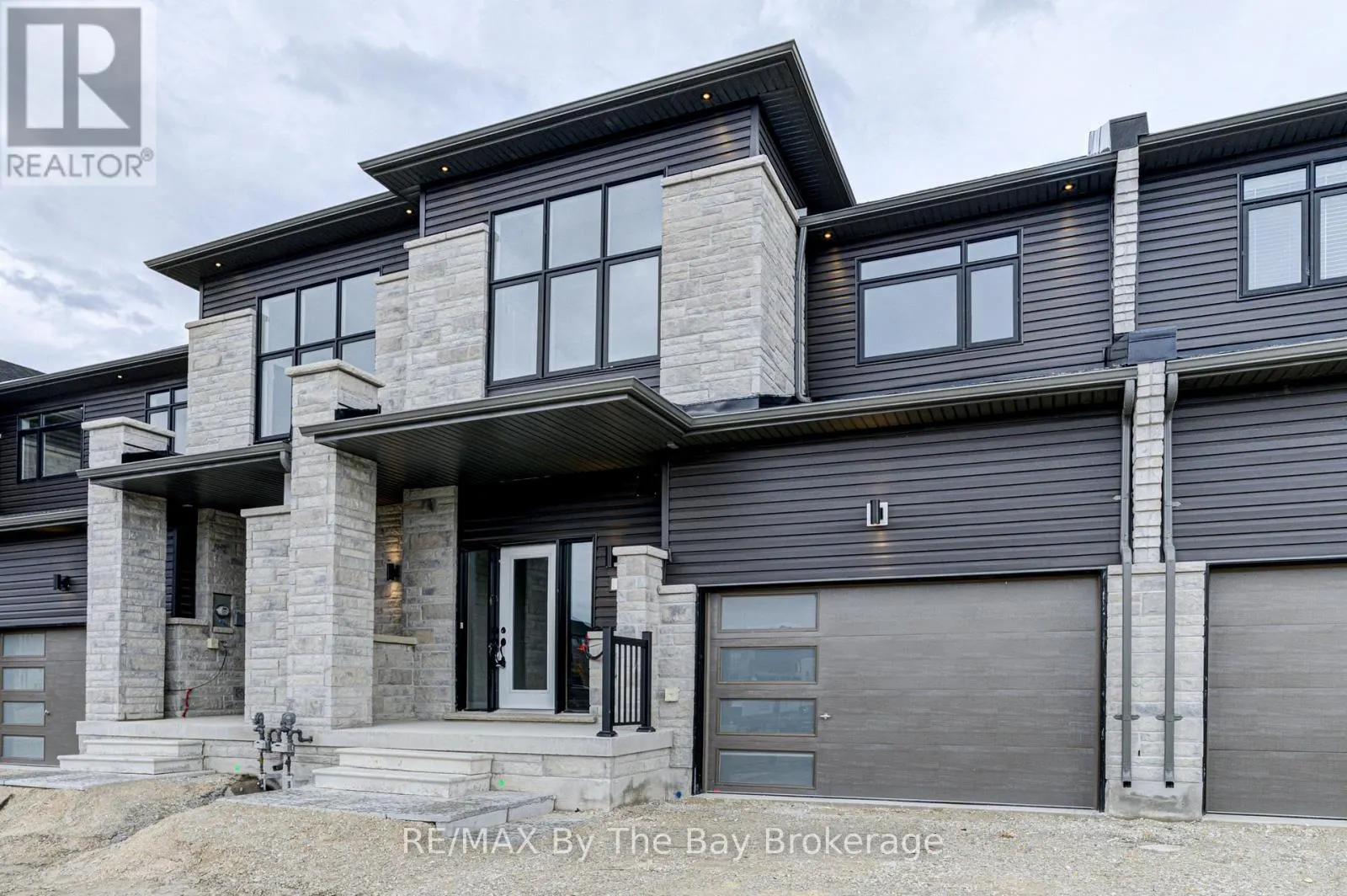 61 FEDERICA CRESCENT