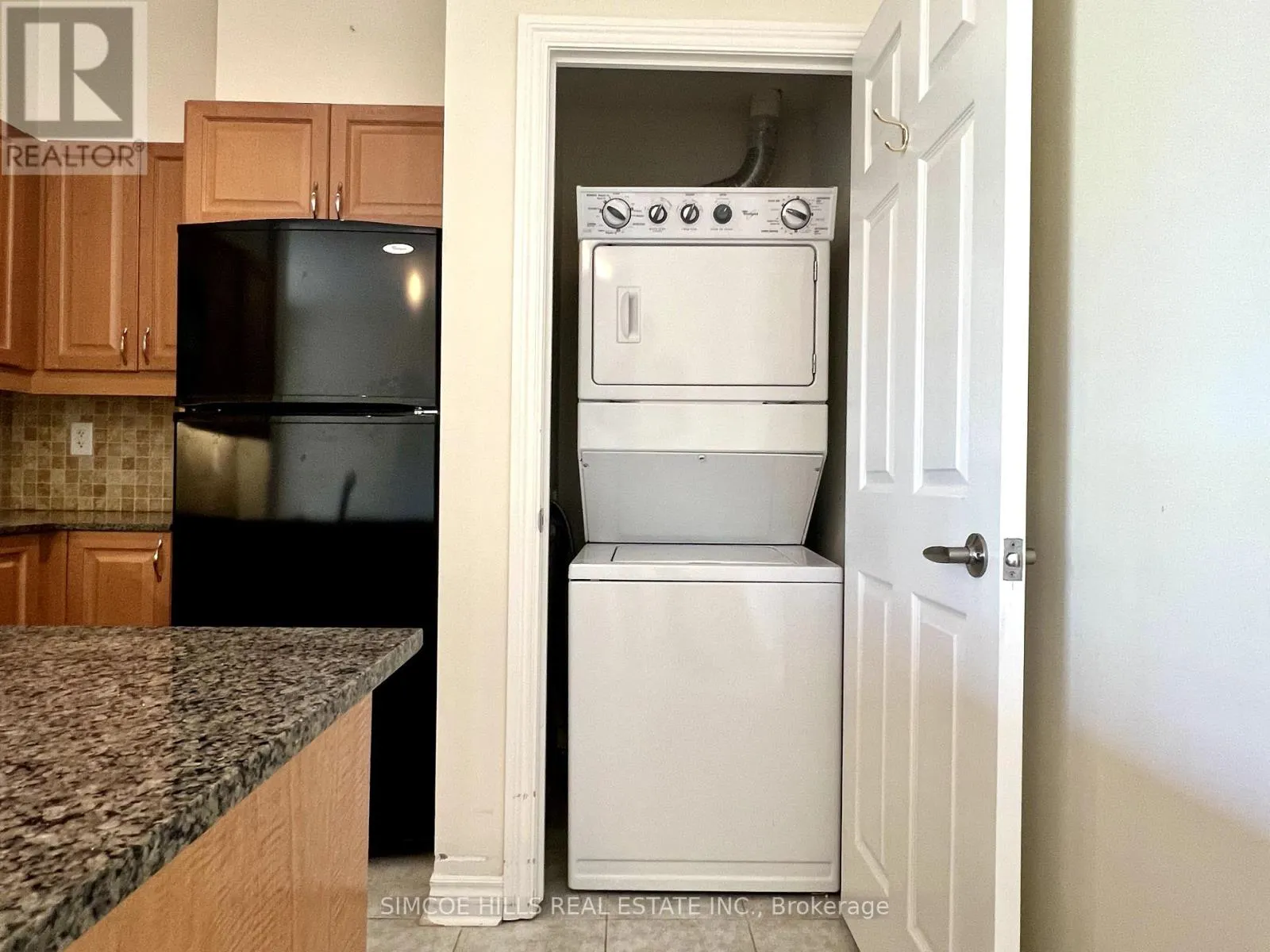 202 - 354 ATHERLEY ROAD