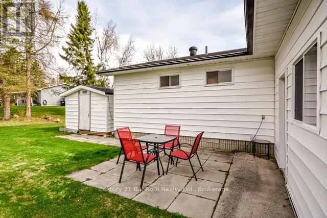 22 TAMARACK DRIVE