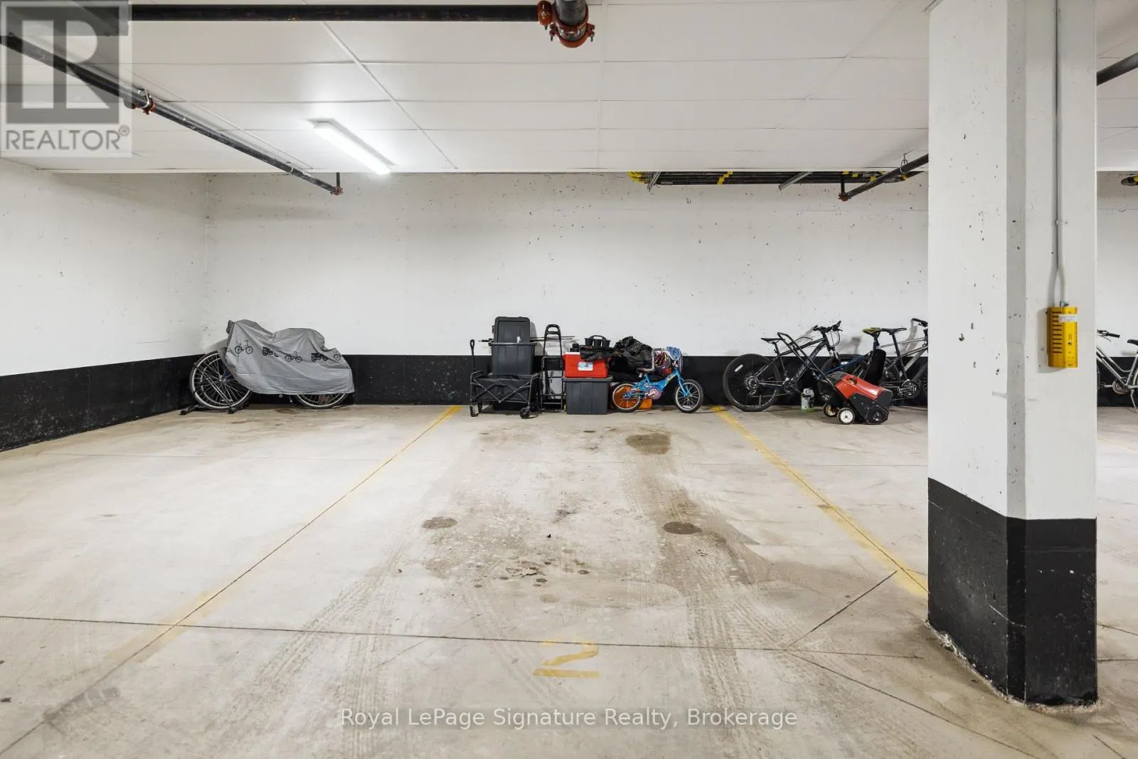 102 - 17 SPOONER CRESCENT, #102
