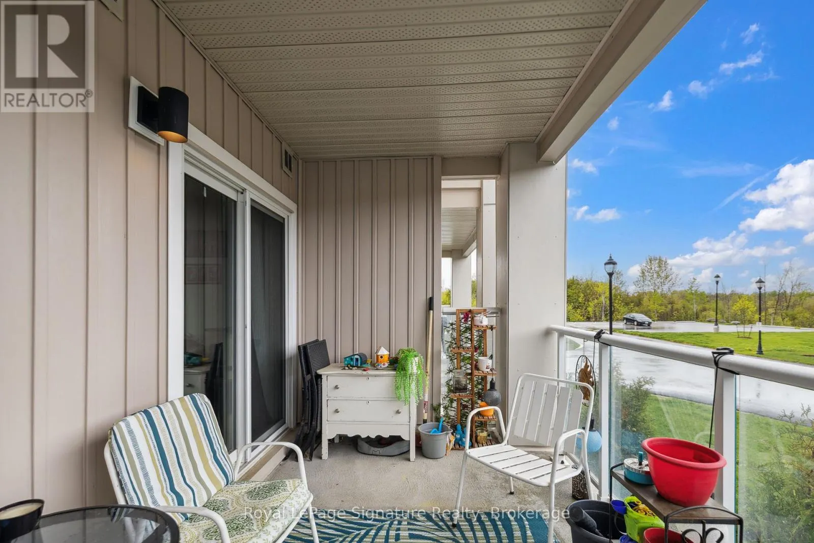 102 - 17 SPOONER CRESCENT, #102