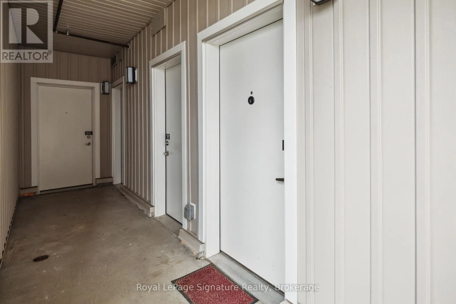 102 - 17 SPOONER CRESCENT, #102